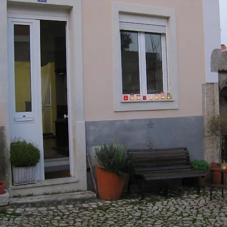 Apartment The Back Yard Nest Lisbon