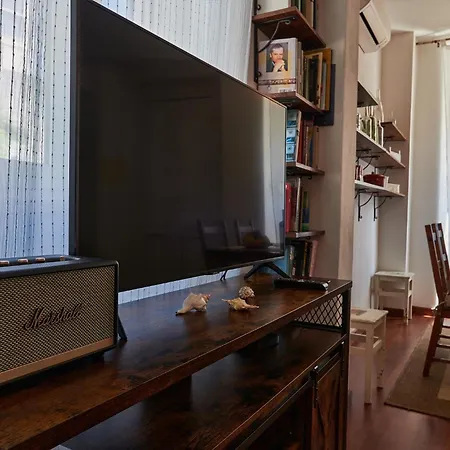 The Back Yard Nest Appartement *