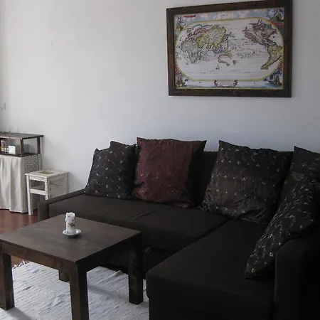 The Back Yard Nest Апартаменты *