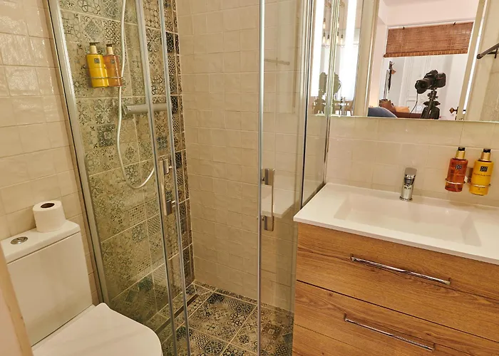 The Back Yard Nest *