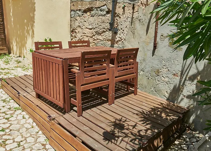 Lägenhet The Back Yard Nest *