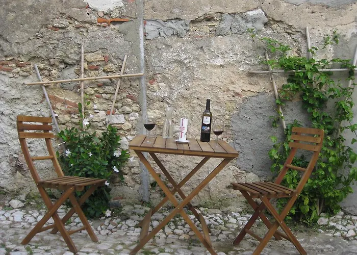 The Back Yard Nest * Lisboa