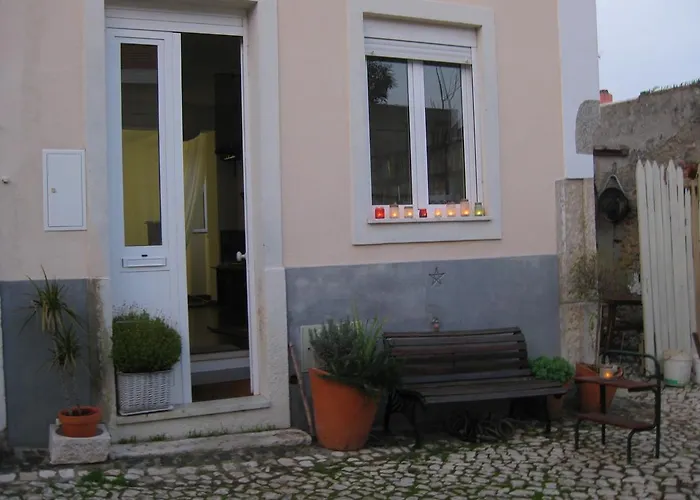 Lägenhet The Back Yard Nest Lisboa