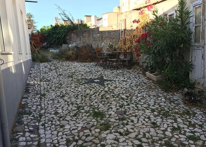Lägenhet The Back Yard Nest Lisboa